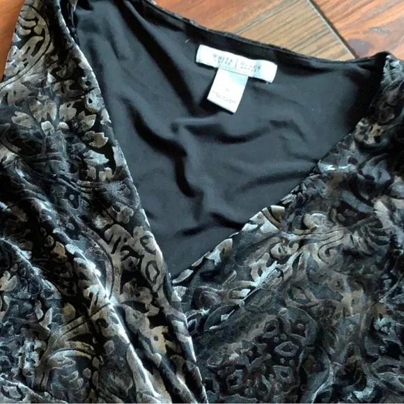 WHBM a black velvet top blouse small - Picture 2 of 6